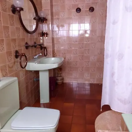 Isabel *